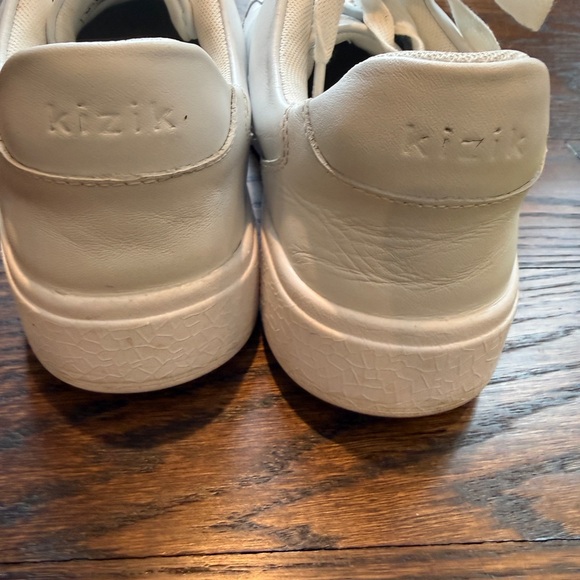 Unisex Kizik Handsfree White Leather Sneakers - Picture 7 of 7